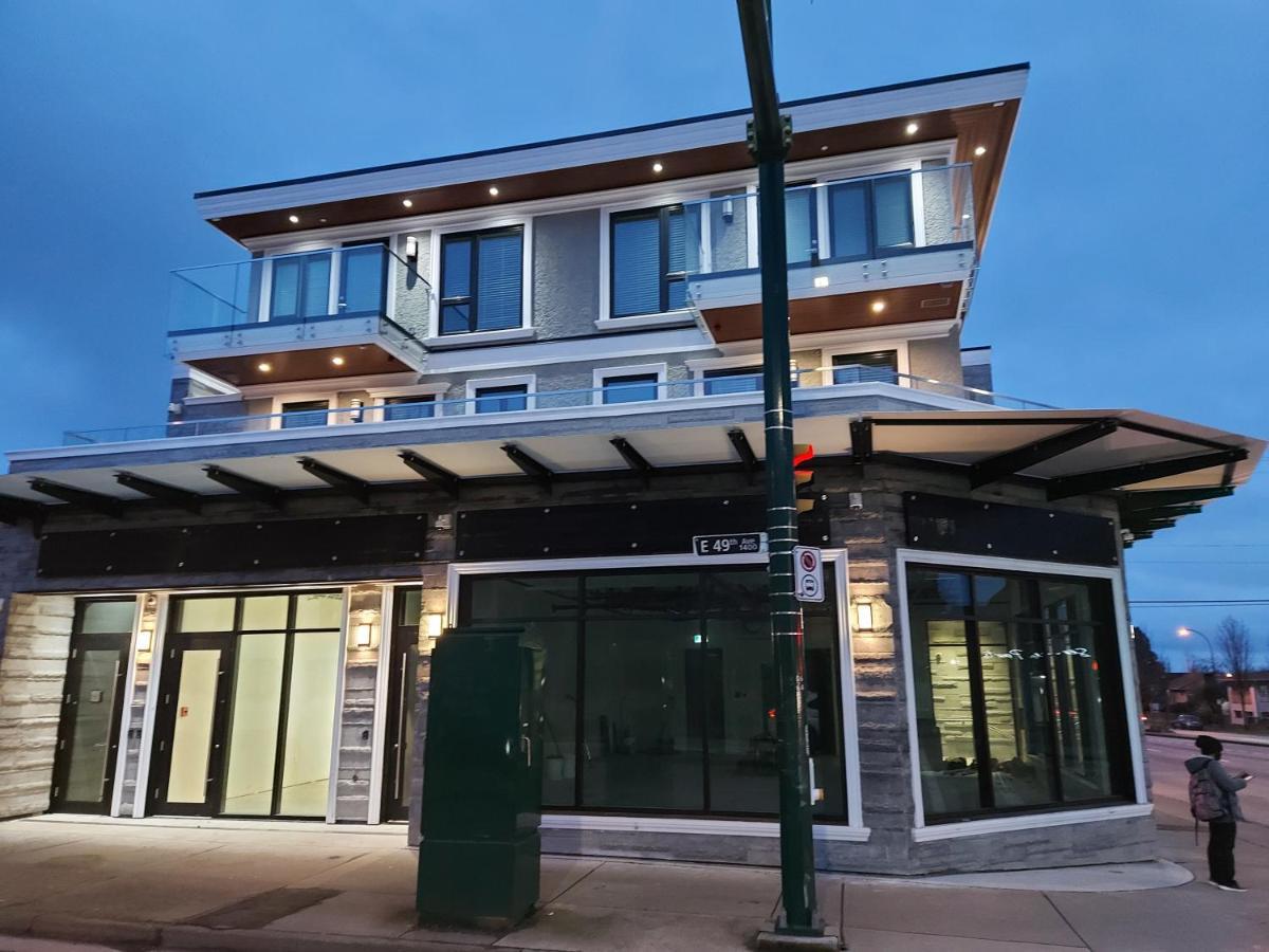 Appartamento Beautiful Bright 3 Bed Townhouse Vancouver Esterno foto