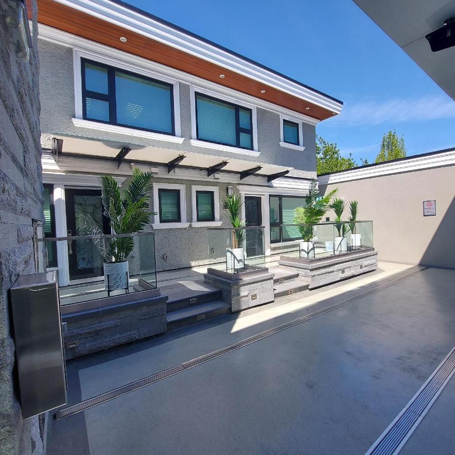 Appartamento Beautiful Bright 3 Bed Townhouse Vancouver Esterno foto