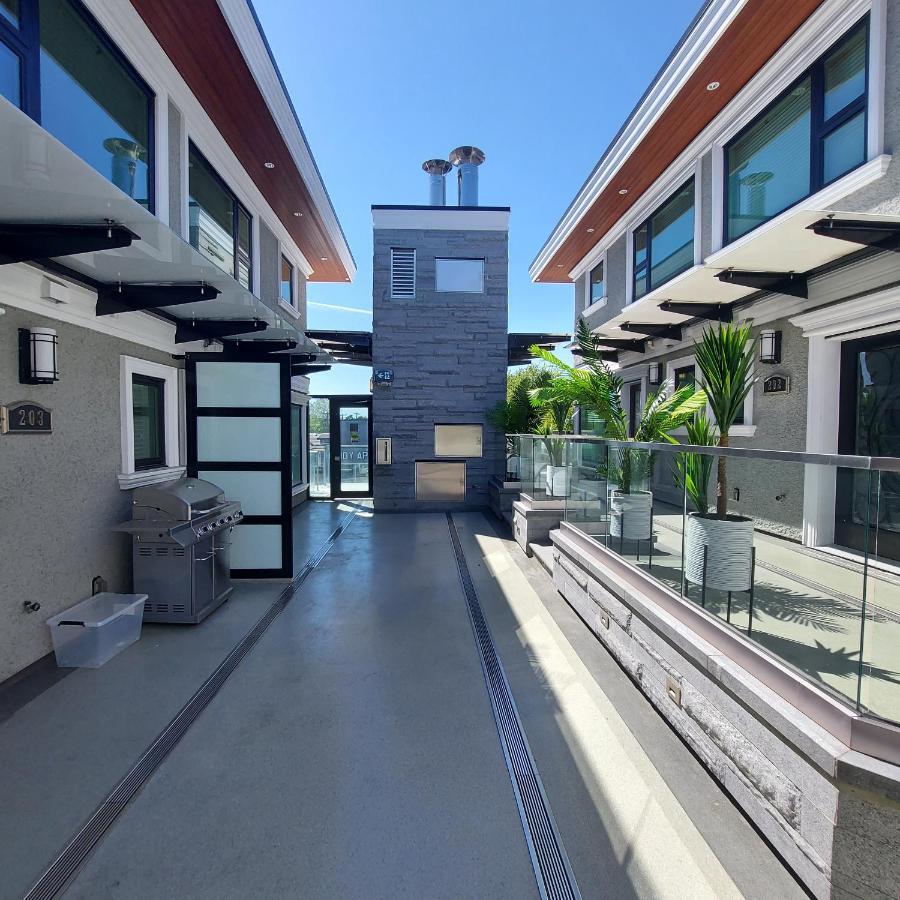 Appartamento Beautiful Bright 3 Bed Townhouse Vancouver Esterno foto